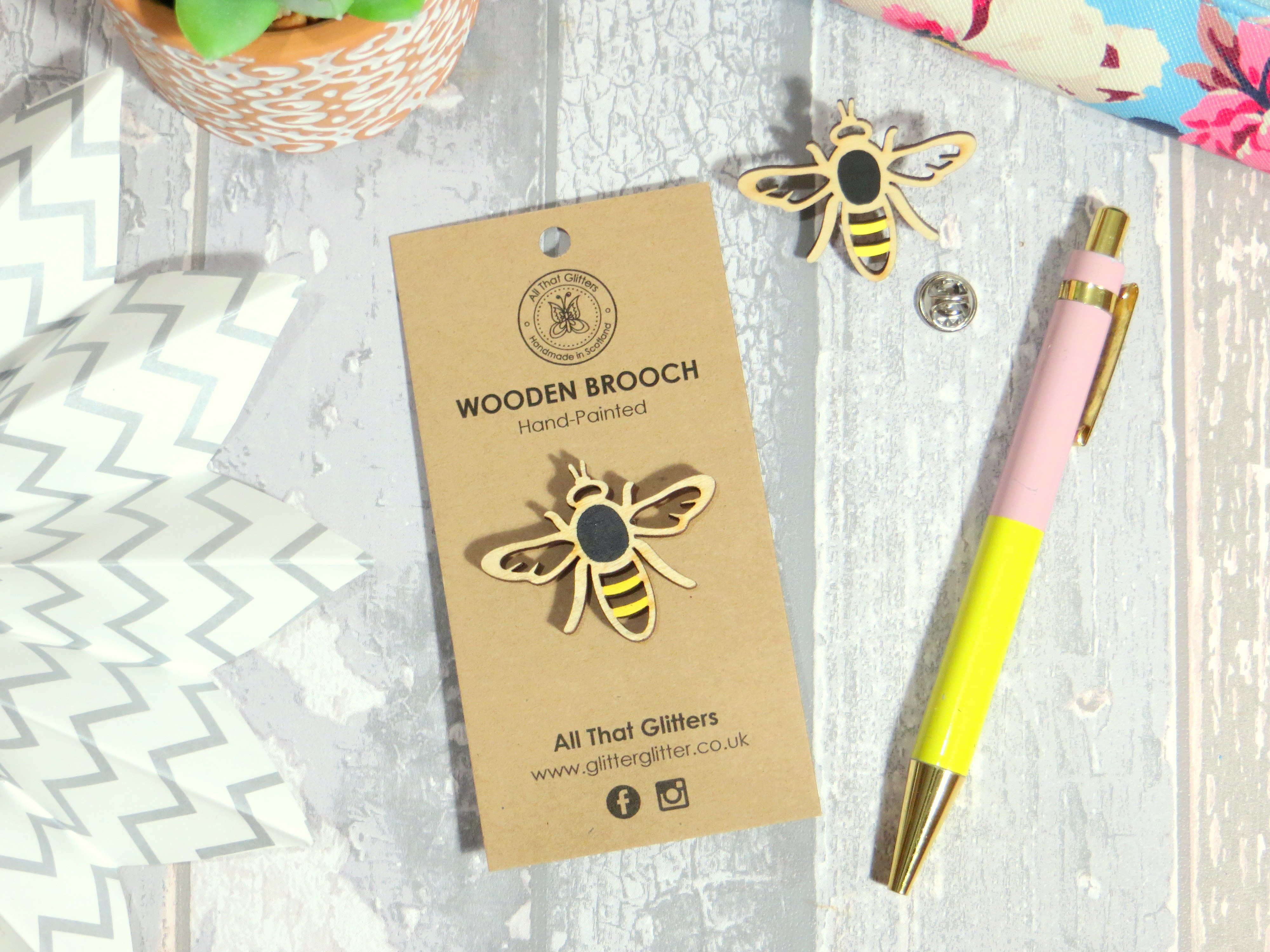 BROOCHES/BEE.JPG